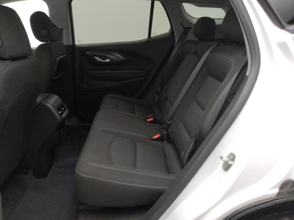 Used 2023 GMC Terrain SLE w/ Driver Convenience Package image 18