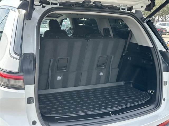 Used 2023 Jeep Grand Cherokee L Limited image 24