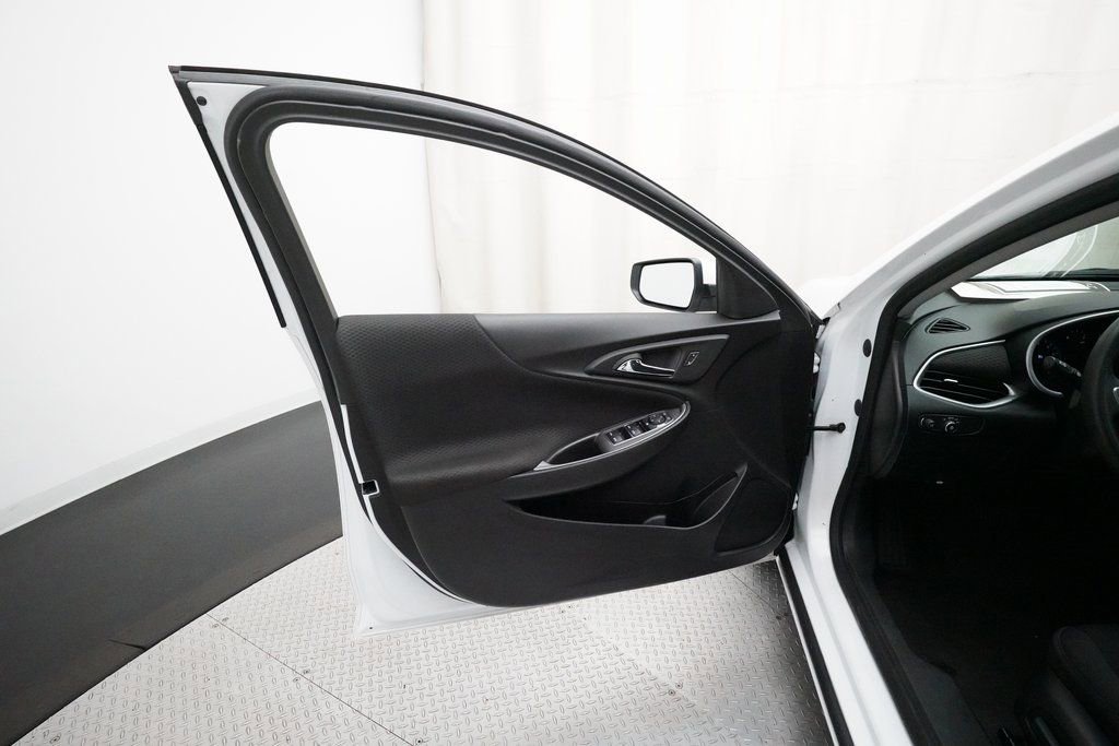 Used 2024 Chevrolet Malibu LT image 27