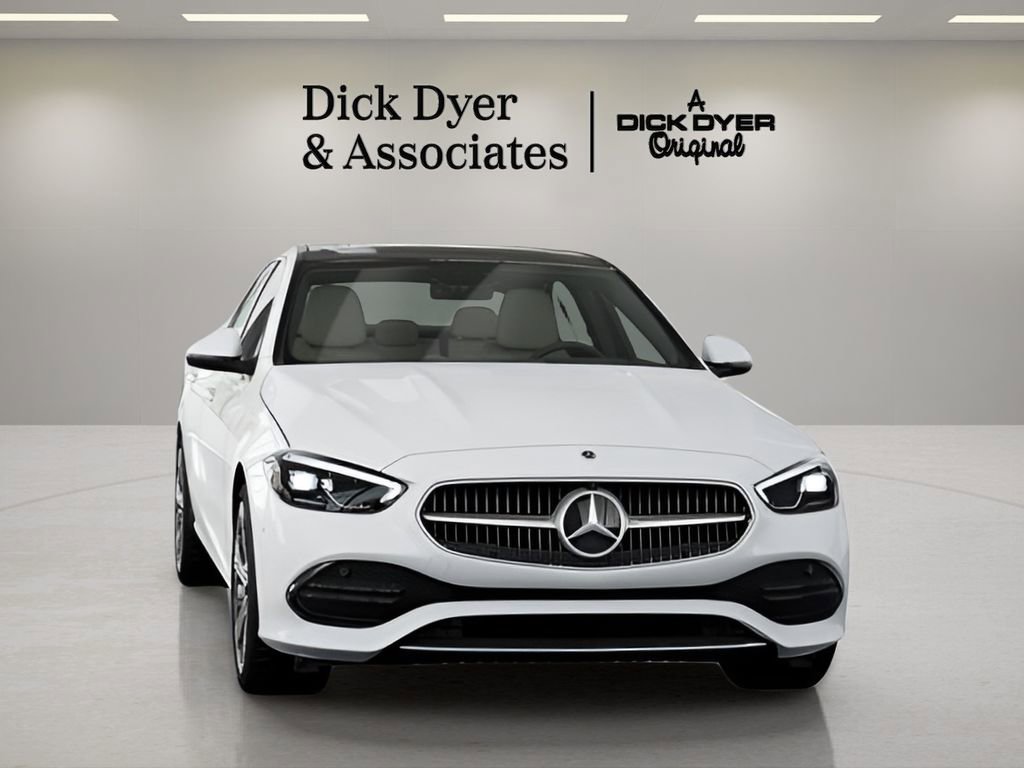 Used 2025 Mercedes-Benz C 300 Sedan image 34
