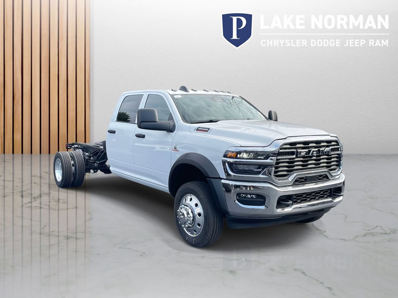 New 2026 RAM 4500 Tradesman w/ Chrome Appearance Group AWD/4WD image 2