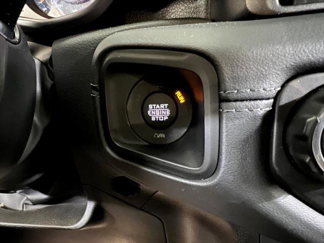Certified 2024 Jeep Wrangler Sahara w/ Technology Group image 39