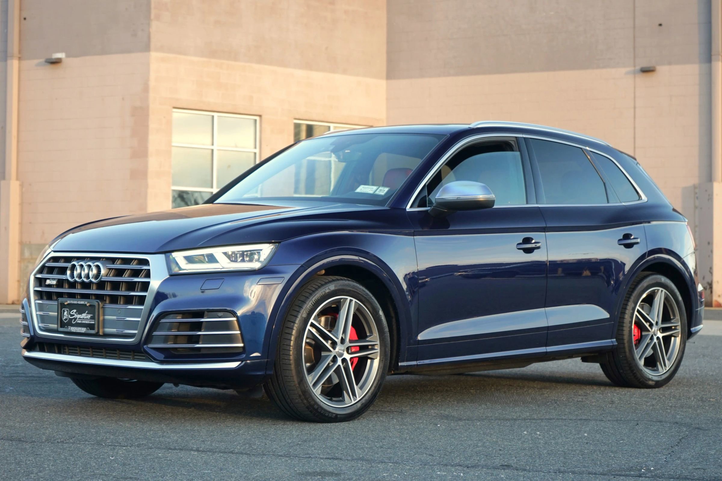 Used 2018 Audi SQ5 Premium Plus w/ S Sport Package image 2