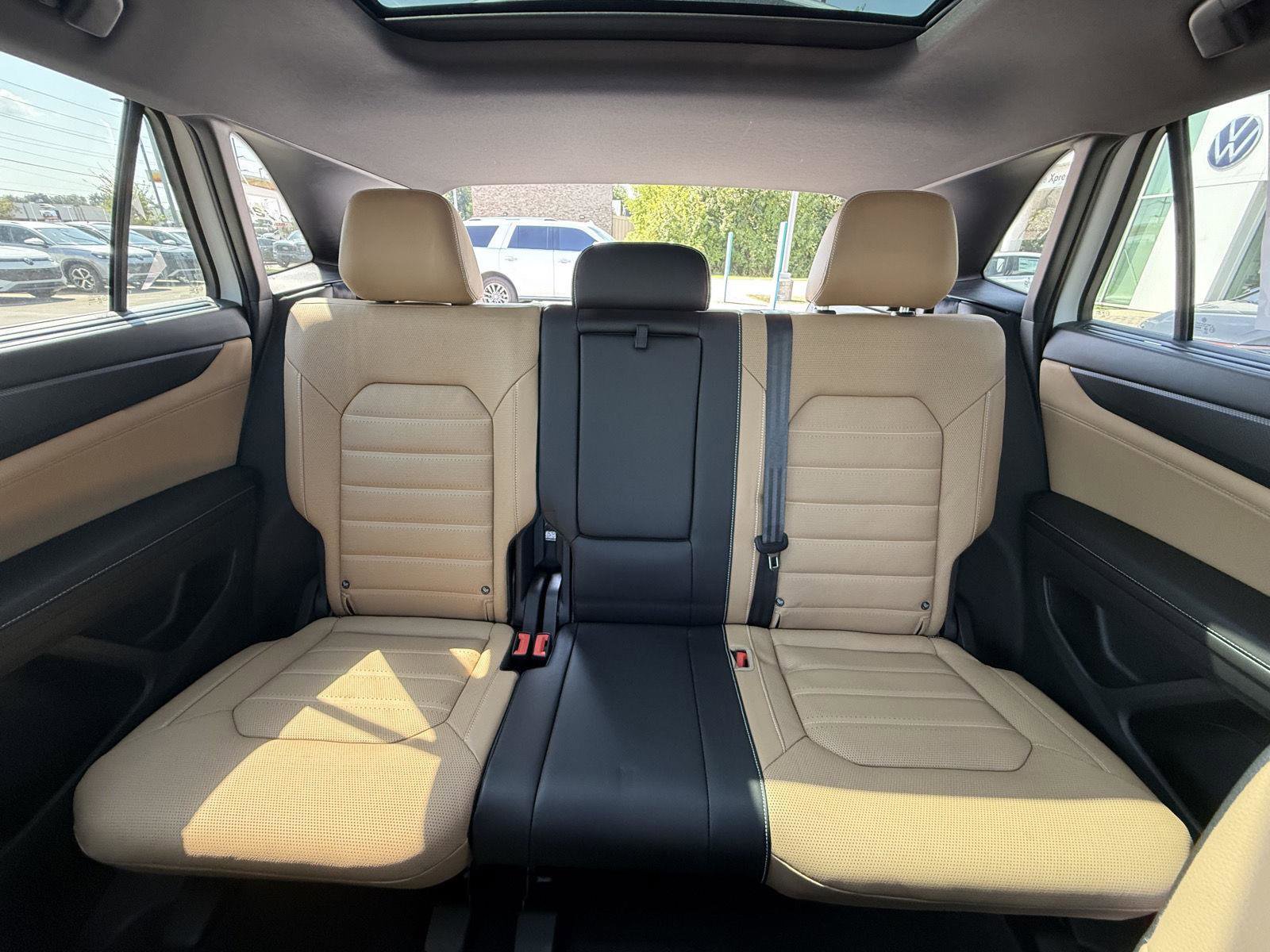 New 2026 Volkswagen Atlas Cross Sport SEL R-Line image 17