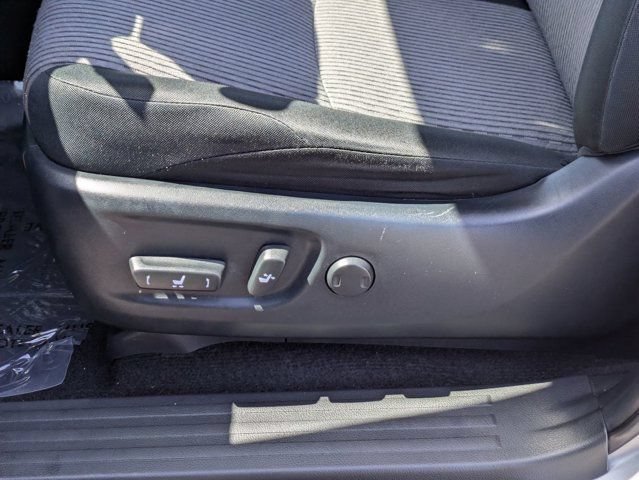 Used 2019 Toyota 4Runner SR5 w/ Convenience Package RWD image 17