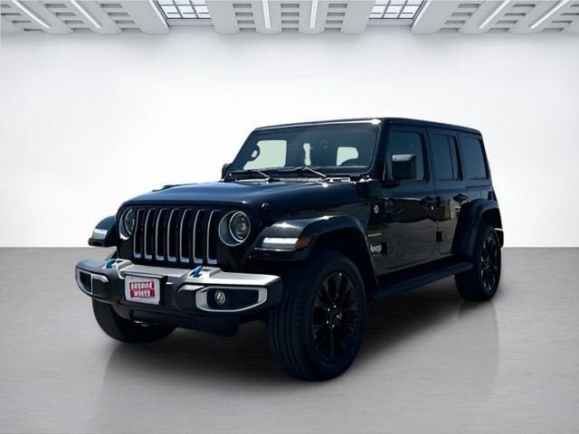 Used 2023 Jeep Wrangler Sahara AWD/4WD image 8
