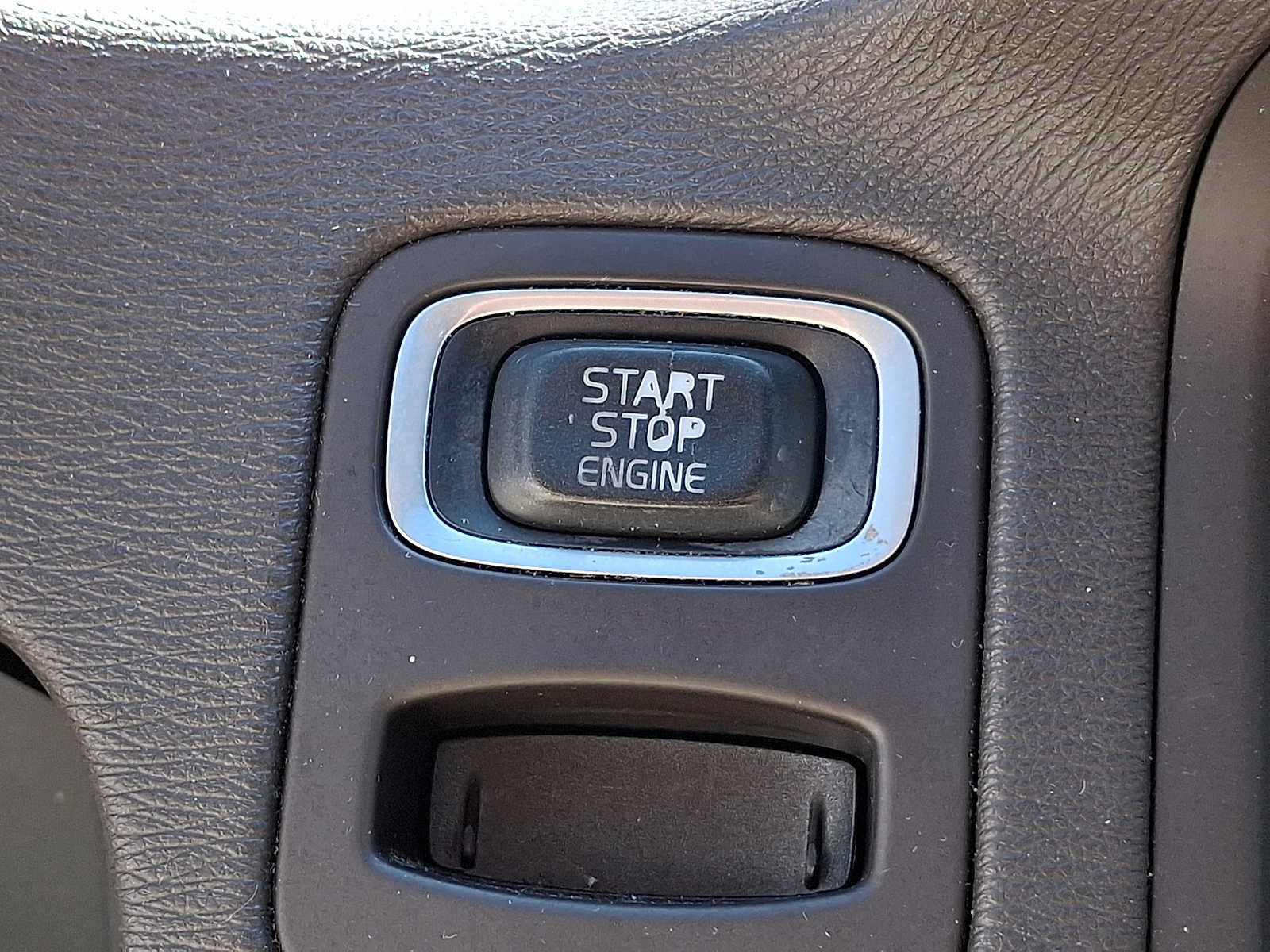 Used 2013 Volvo S80 3.2 FWD image 22