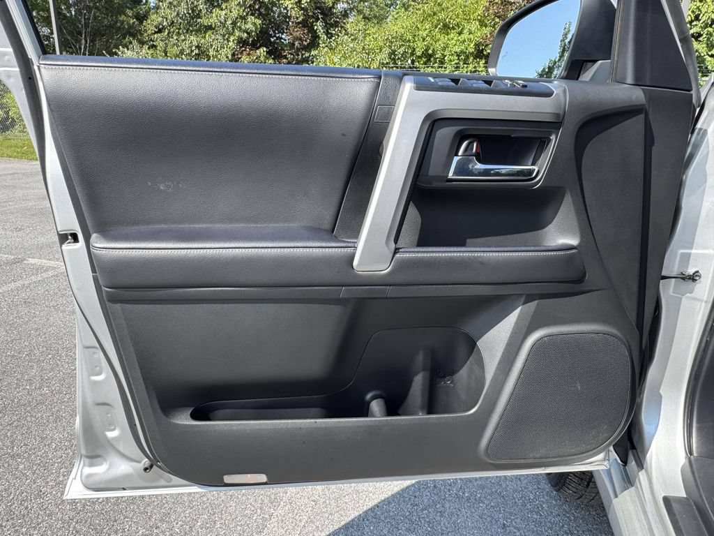 Used 2022 Toyota 4Runner TRD Sport w/ Technology Package AWD/4WD image 27