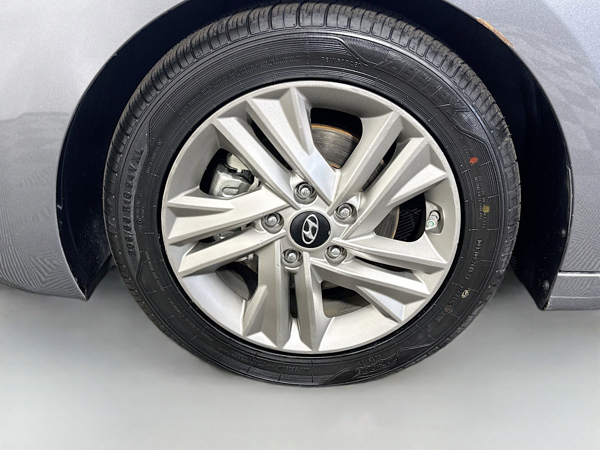 Used 2020 Hyundai Elantra SEL image 37