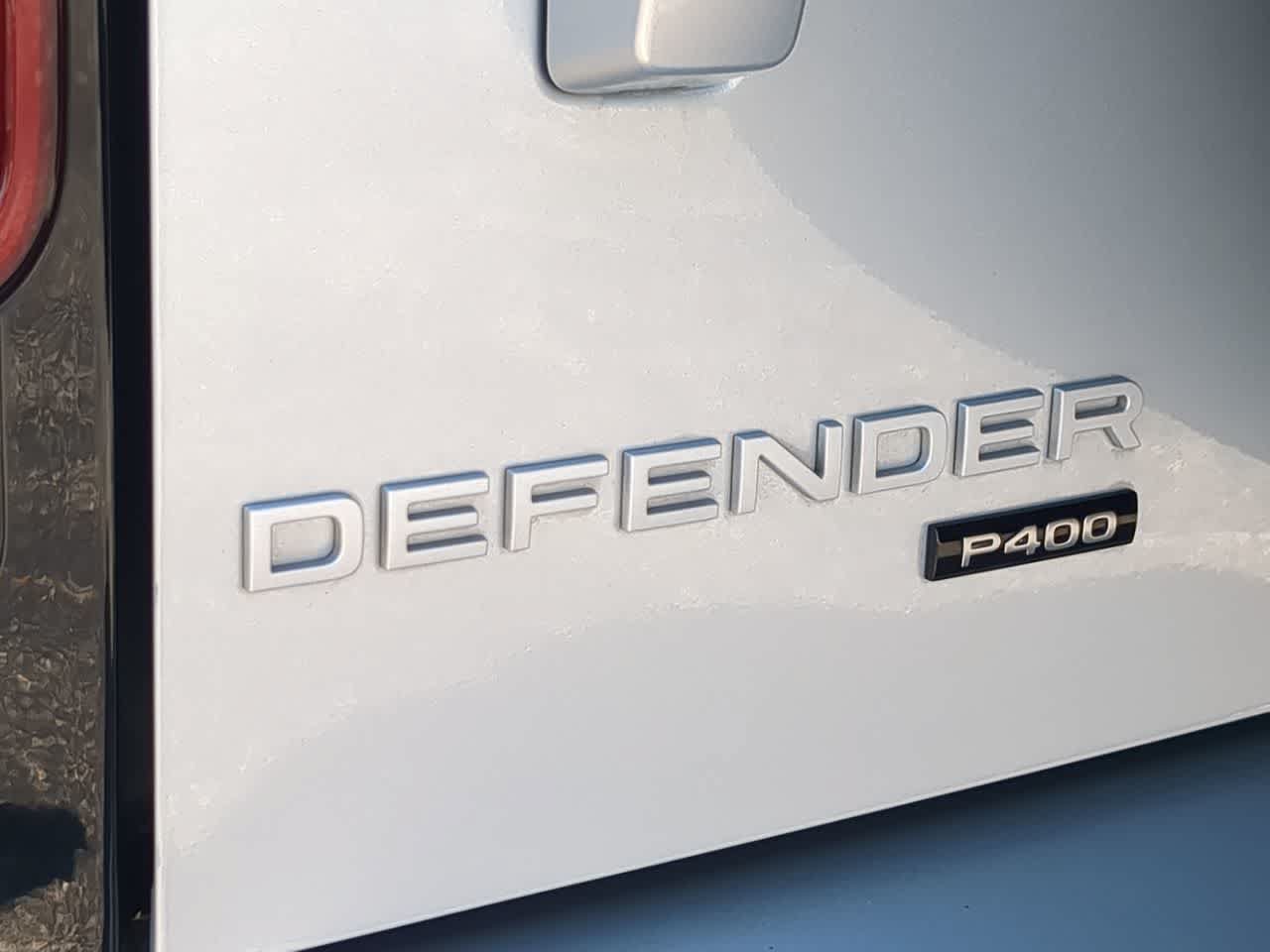 Used 2022 Land Rover Defender 110 XS Edition AWD/4WD image 13
