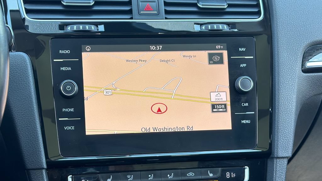 Used 2018 Volkswagen Golf SEL FWD image 20