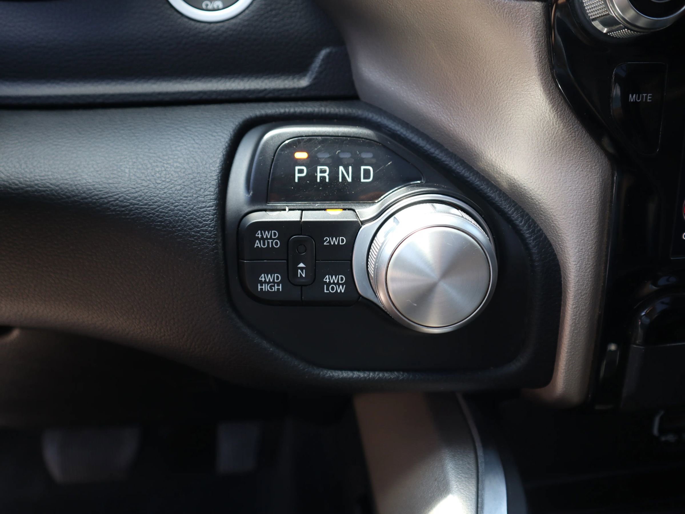 Used 2020 RAM 1500 Laramie image 20