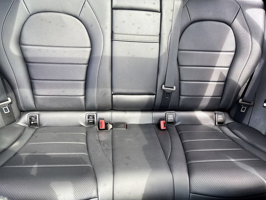 Used 2018 Mercedes-Benz GLC 300 4MATIC w/ Premium Package image 23