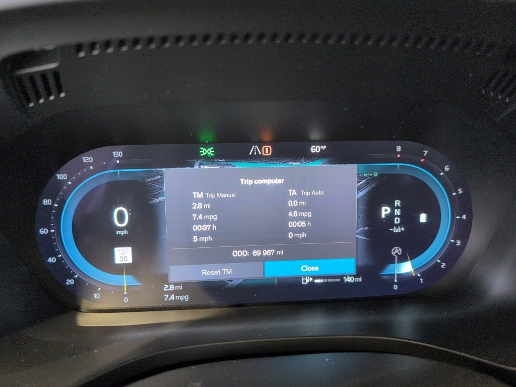 Used 2022 Volvo XC60 B5 Momentum w/ Advanced Package image 17