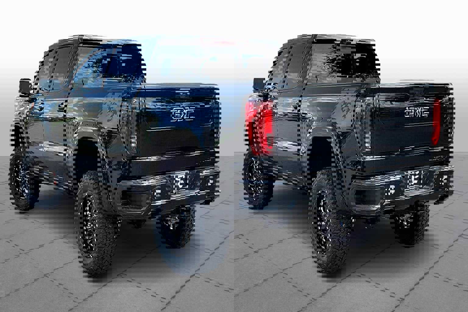 New 2025 GMC Sierra 1500 AT4 w/ AT4 Premium Package image 7