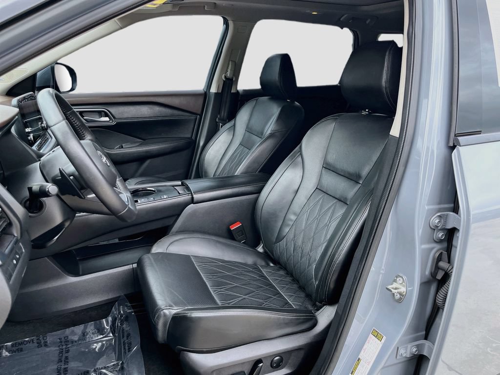 Used 2023 Nissan Rogue Platinum w/ Platinum Premium Package FWD image 15
