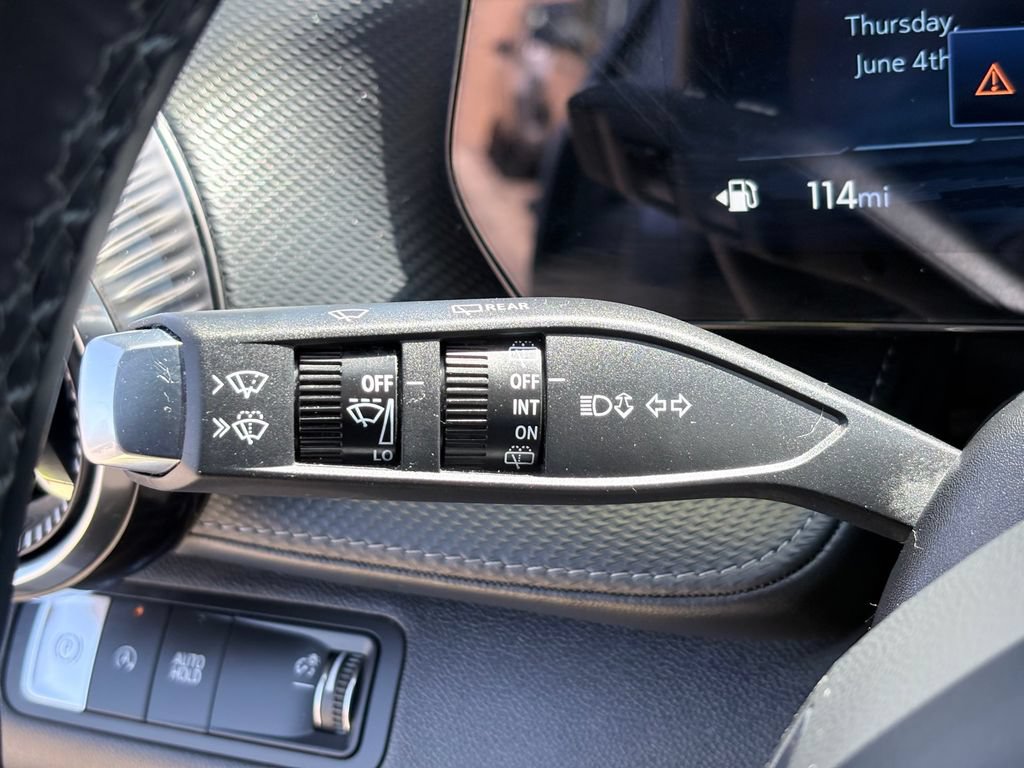 Used 2025 Chevrolet Equinox LT FWD image 16