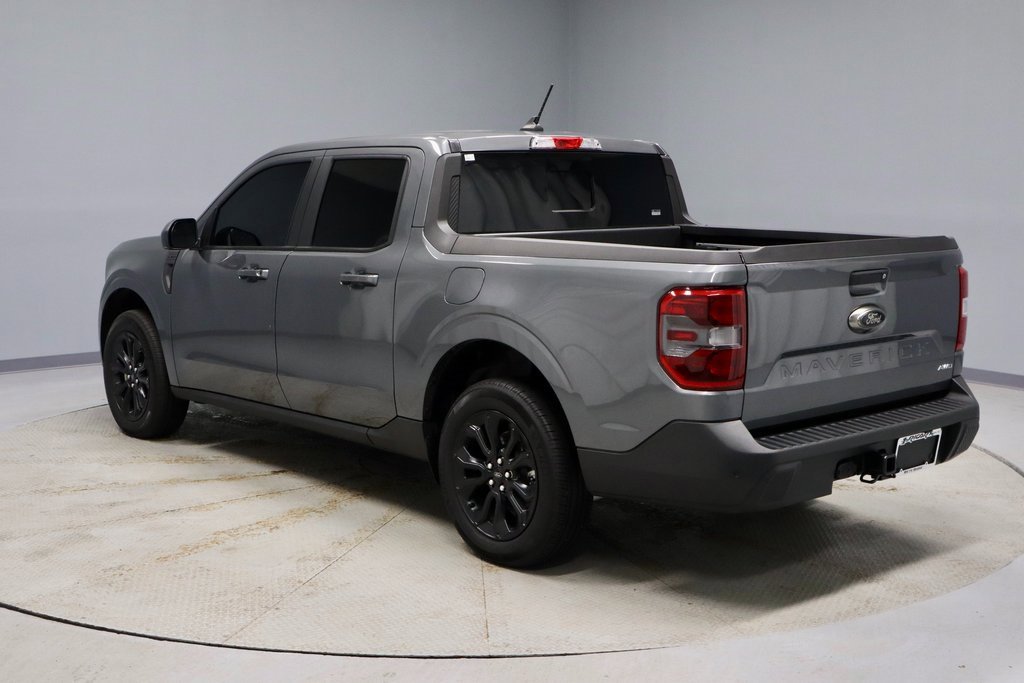 Certified 2024 Ford Maverick Lariat w/ Black Appearance Package image 11