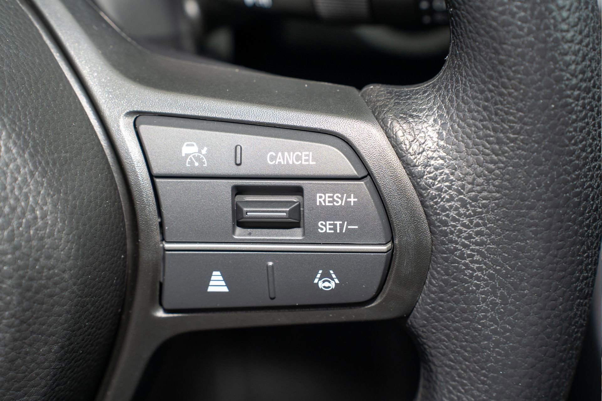 Certified 2023 Honda CR-V EX image 33