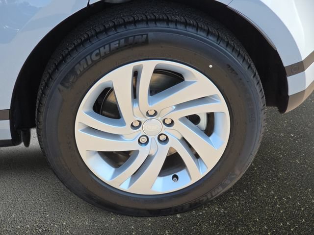 Certified 2025 Land Rover Range Rover Evoque S AWD/4WD image 35