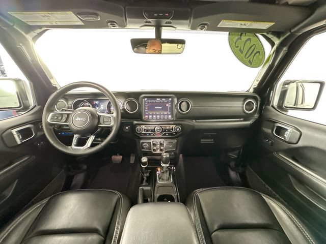 Used 2023 Jeep Wrangler Unlimited Sahara w/ Cold Weather Group AWD/4WD image 11