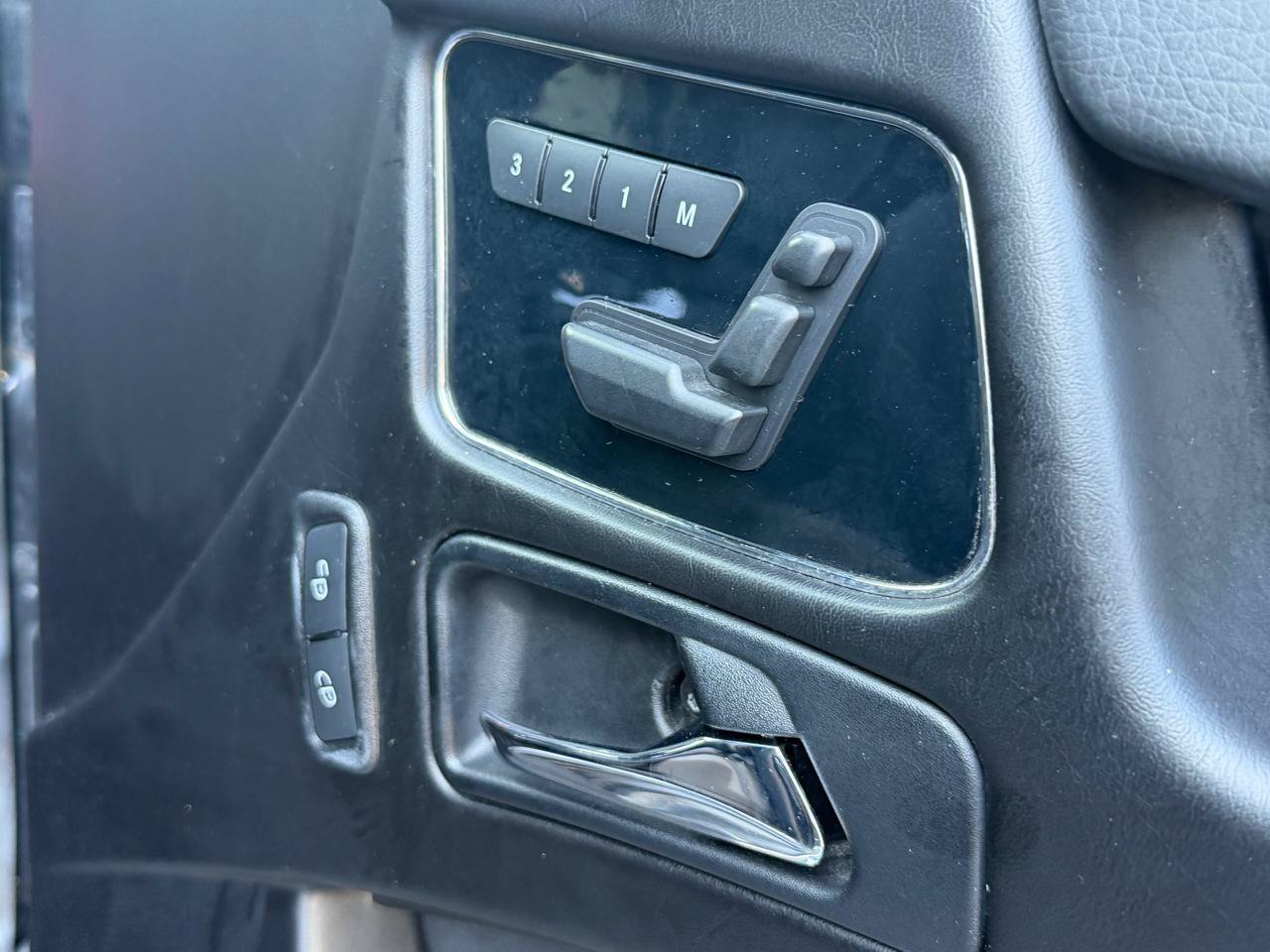 Used 2015 Mercedes-Benz G 550 image 32