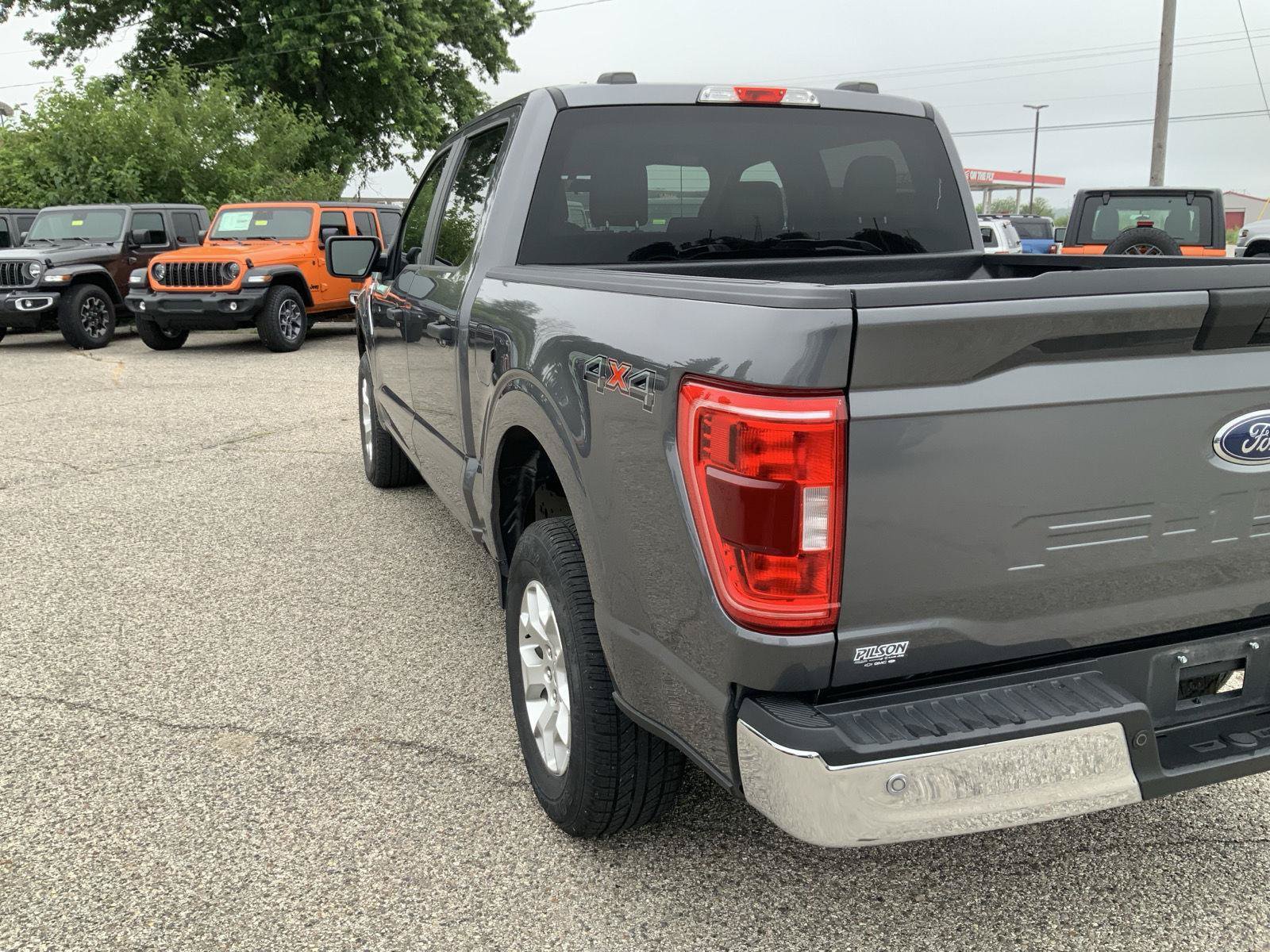 Used 2023 Ford F150 XLT AWD/4WD image 14