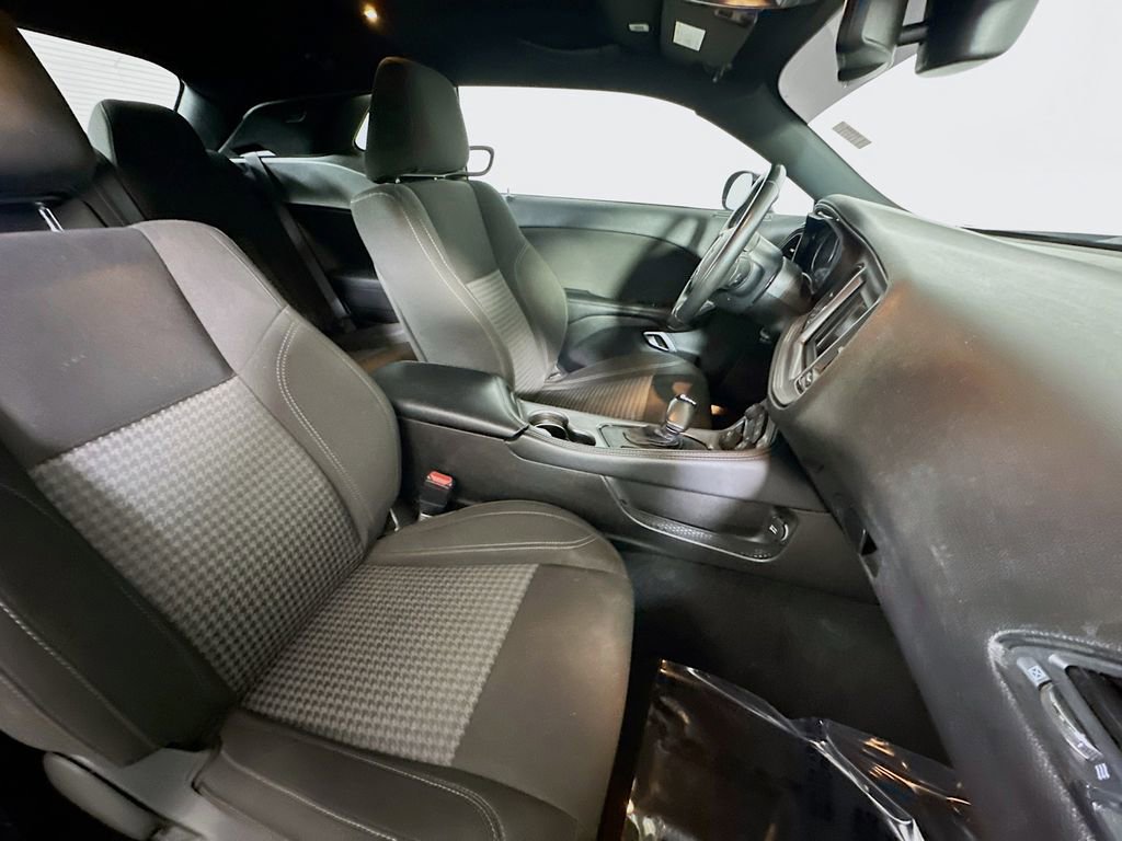 Used 2023 Dodge Challenger SXT image 12