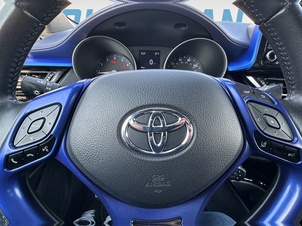 Used 2020 Toyota C-HR XLE image 19