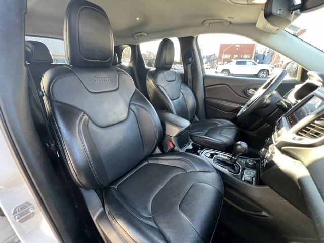 Used 2023 Jeep Cherokee Altitude Lux image 13