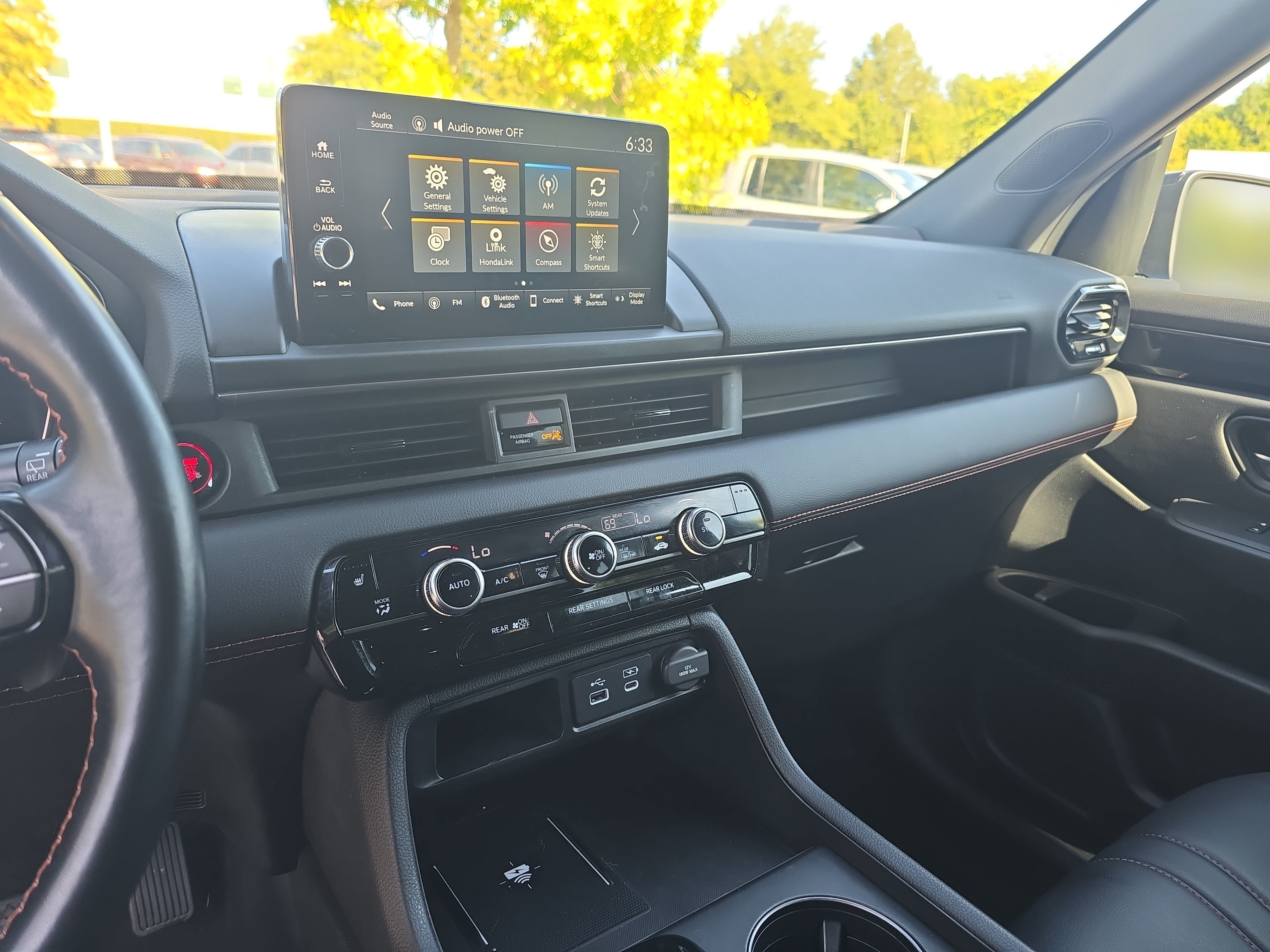 Certified 2023 Honda Pilot TrailSport image 21