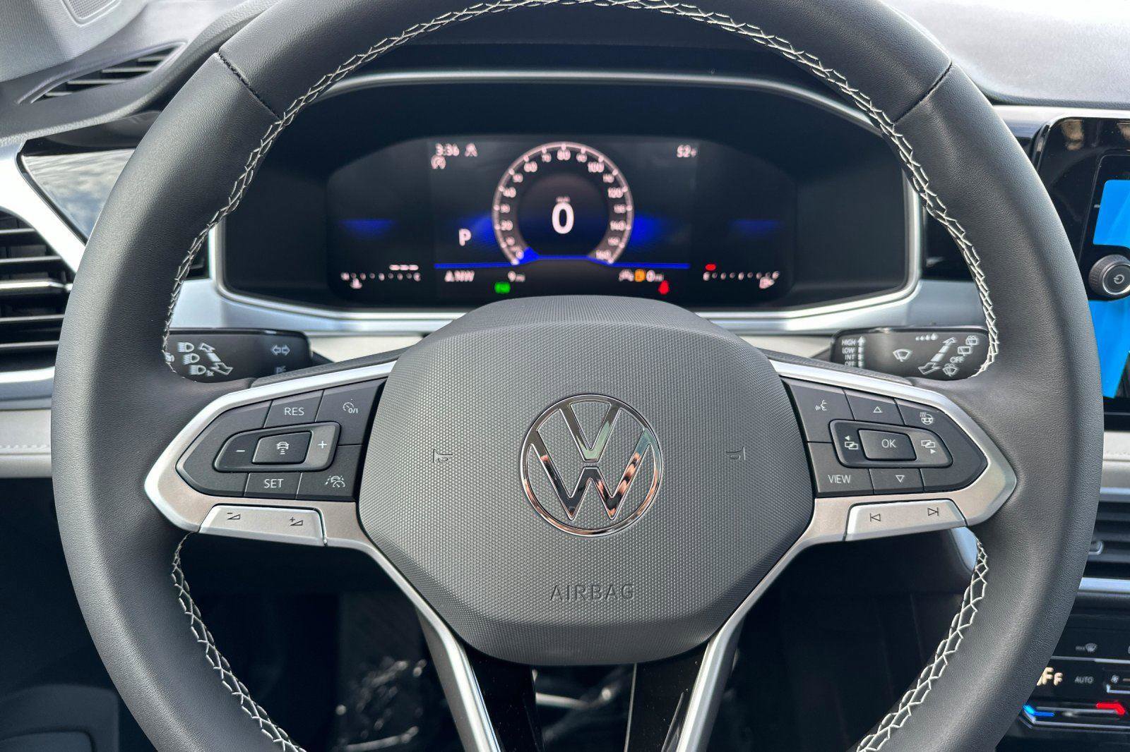 New 2026 Volkswagen Taos SE image 22