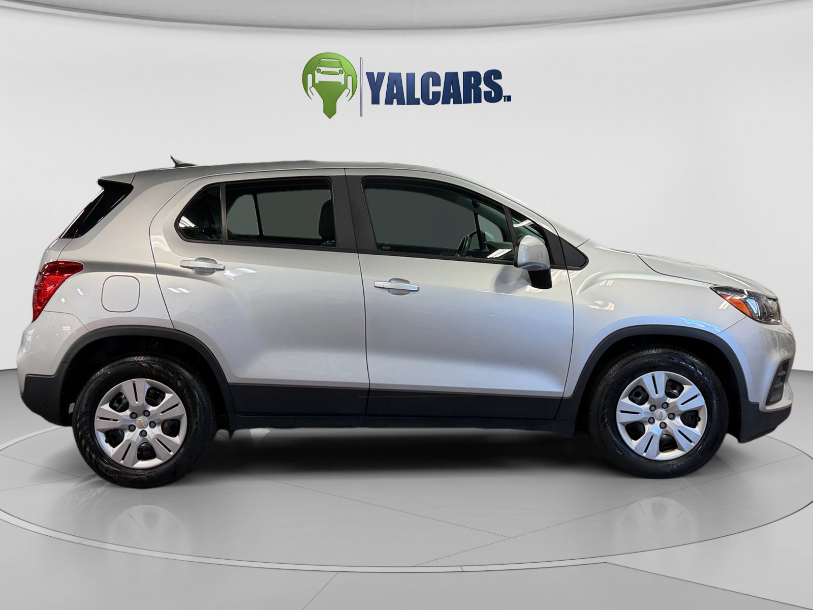 Used 2018 Chevrolet Trax LS FWD image 6