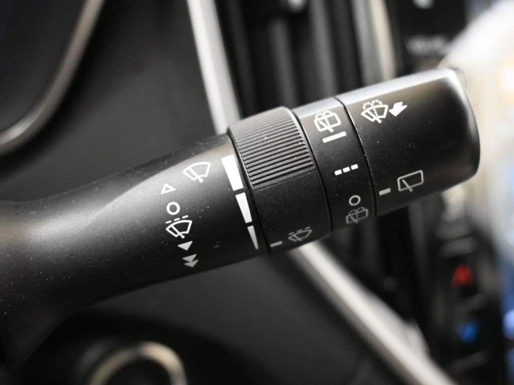 Used 2024 Subaru Ascent Premium w/ Convenience Package image 33