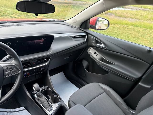 Used 2024 Buick Encore GX Preferred FWD image 40