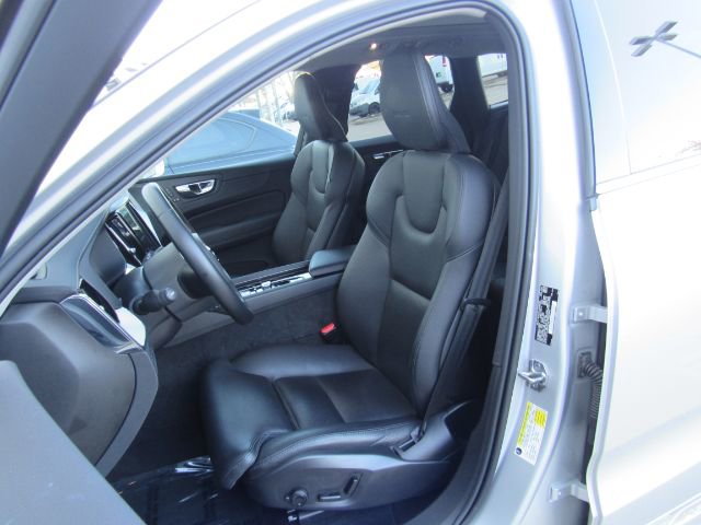 Used 2020 Volvo XC60 T8 Inscription image 6