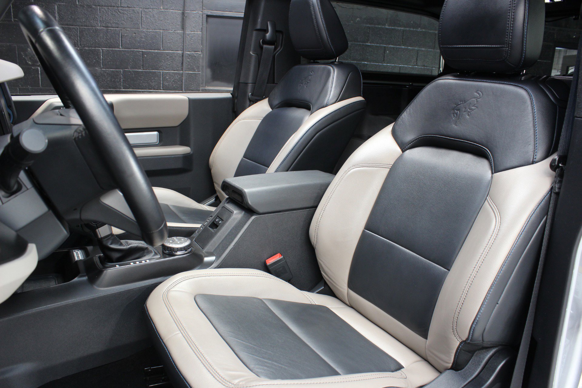 Used 2022 Ford Bronco Wildtrak image 29