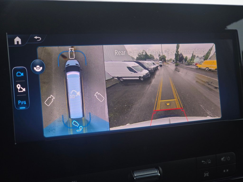 New 2025 Mercedes-Benz eSprinter 170 Cargo image 42