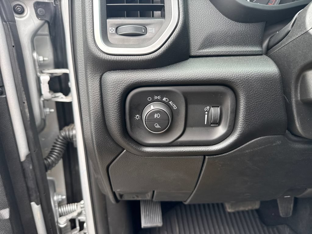 New 2026 RAM 2500 Big Horn AWD/4WD image 12