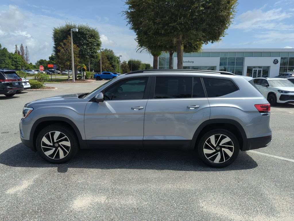 Used 2024 Volkswagen Atlas SE FWD image 11
