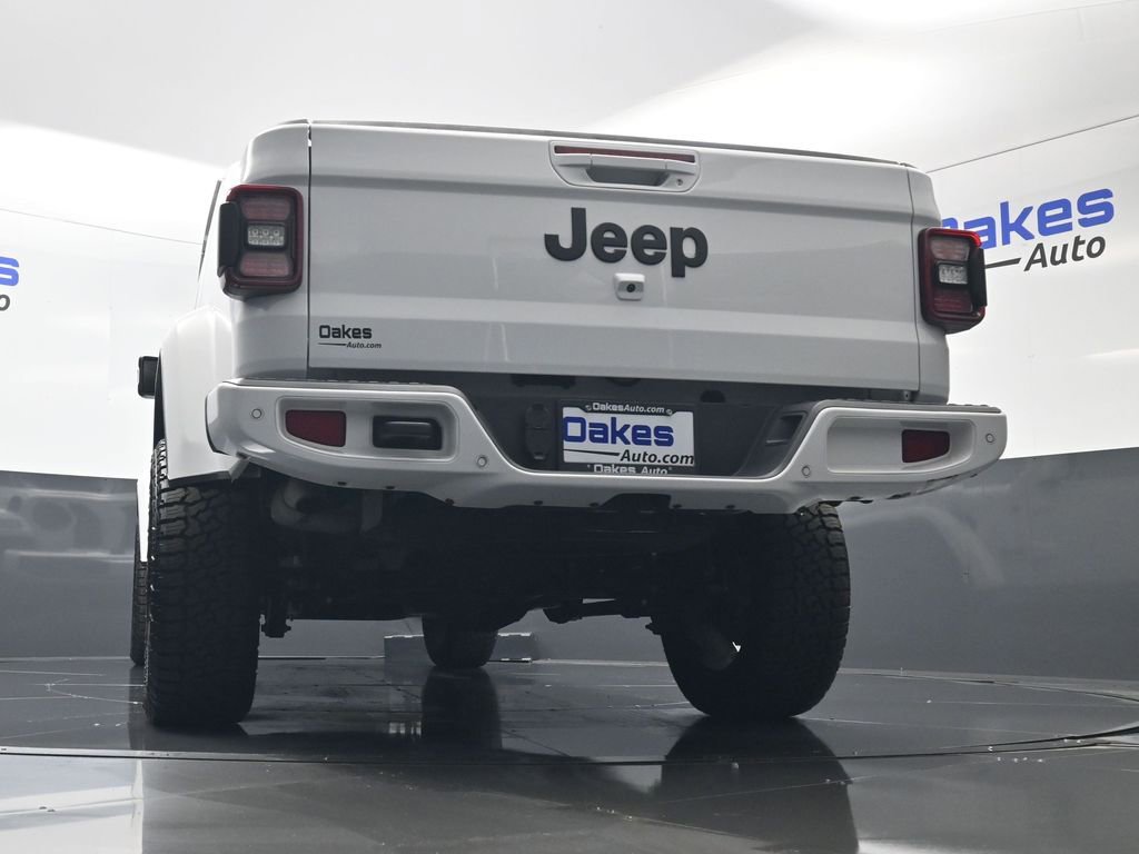 Used 2023 Jeep Gladiator Overland image 43