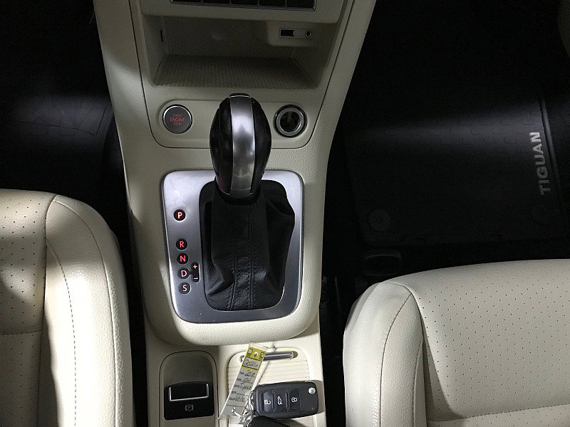 Used 2016 Volkswagen Tiguan R-Line image 29