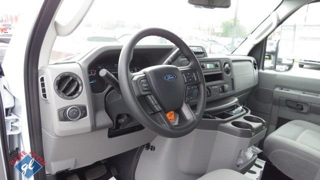 New 2026 Ford E-350 and Econoline 350 Super Duty w/ Power Equipment Group RWD video 2