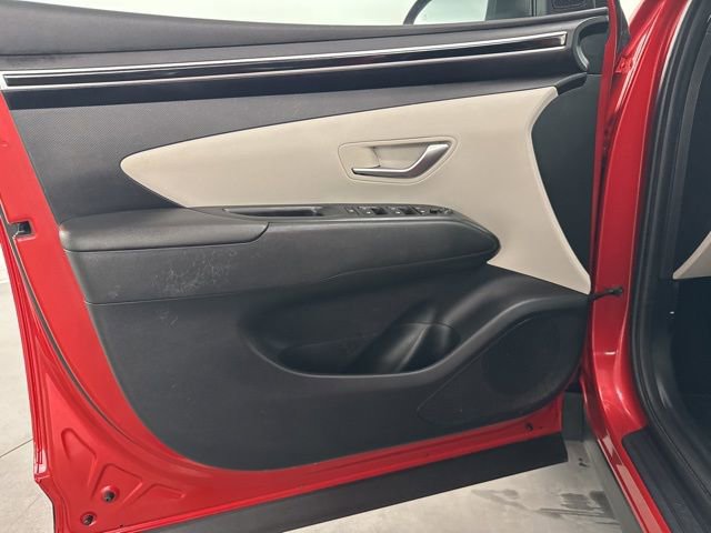 Used 2023 Hyundai Tucson SE image 26