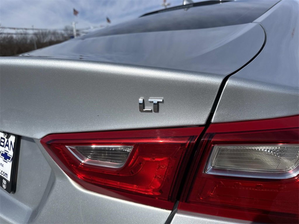 Used 2018 Chevrolet Malibu LT image 5