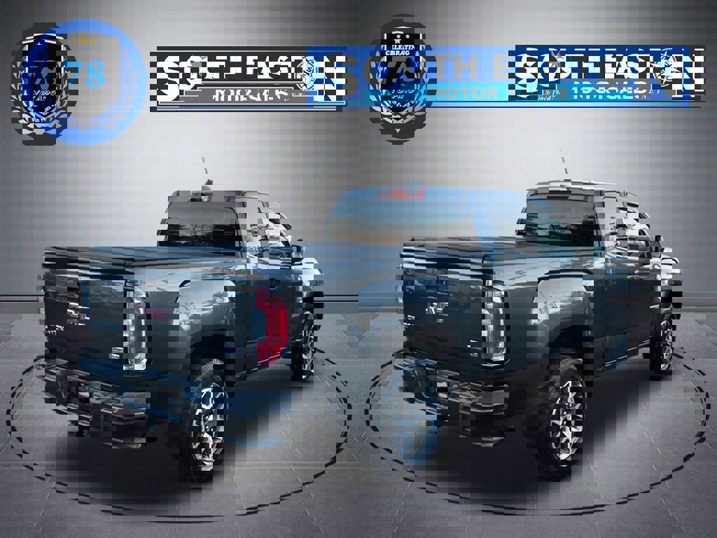 Used 2015 GMC Canyon SLE w/ All-Terrain Package image 6