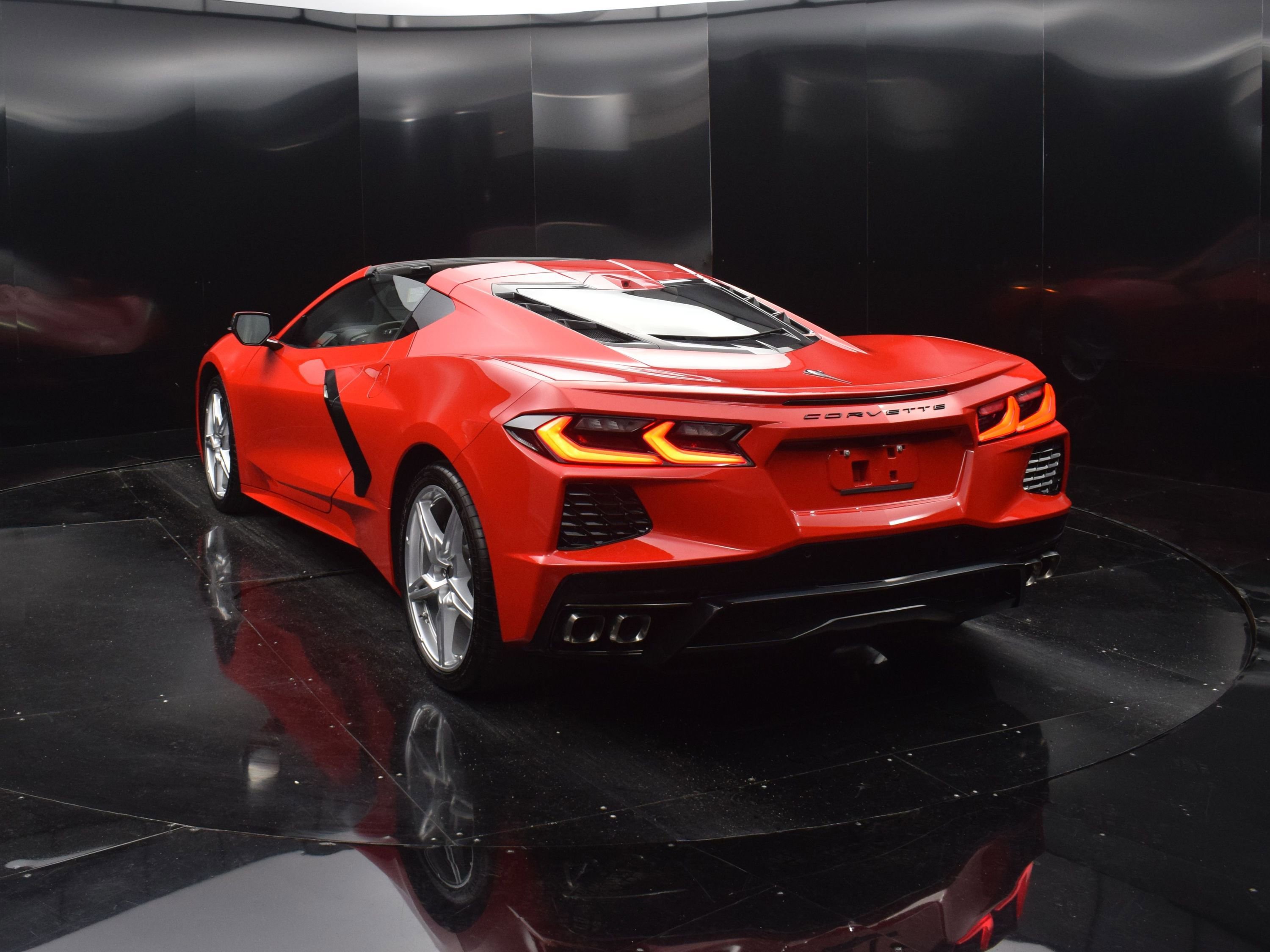 Used 2024 Chevrolet Corvette Stingray Preferred Cpe w/ 2LT image 5
