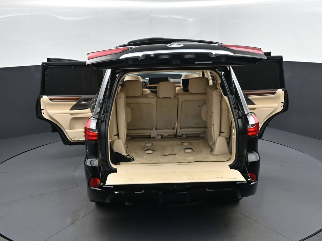 Used 2017 Lexus LX 570 4WD image 50