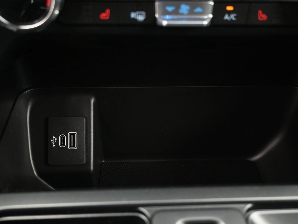 New 2025 Ford F150 Lightning XLT image 16