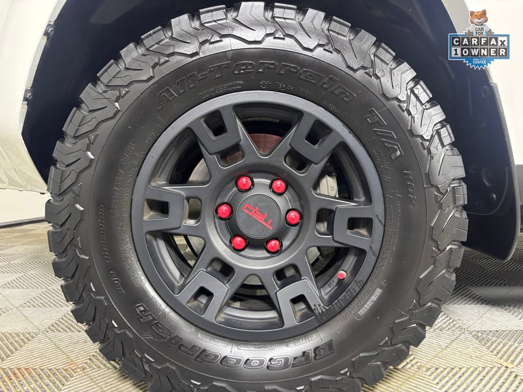 Used 2019 Toyota 4Runner TRD Off-Road Premium AWD/4WD image 30